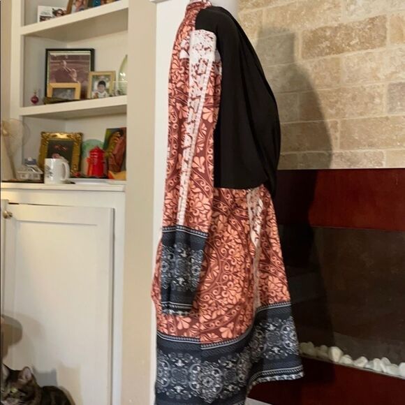 Lily by Firmiana stretch top - Picture 5 of 7